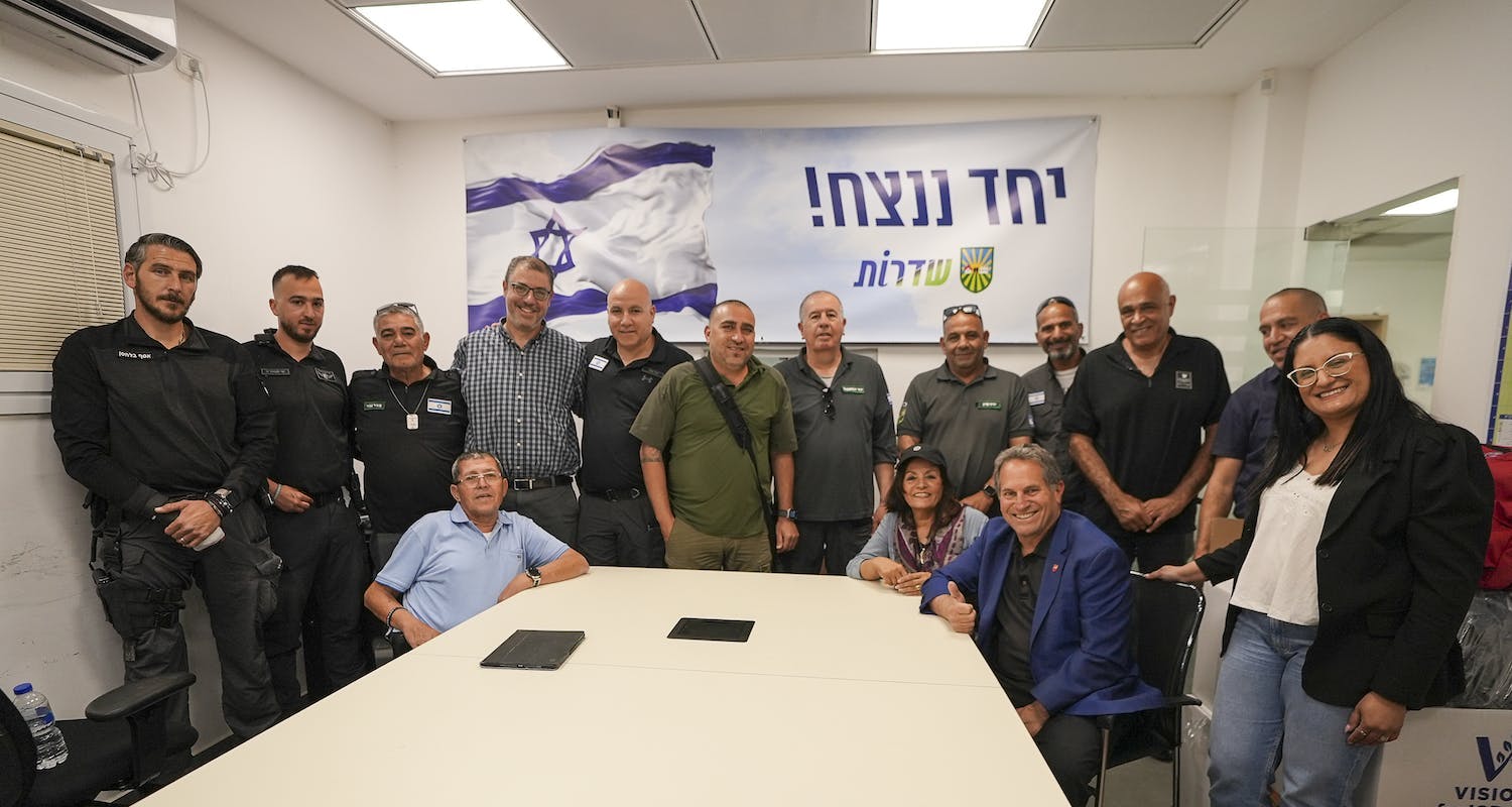 VPI Apoya a la Ciudad de Sderot con Equipamiento de Emergencia